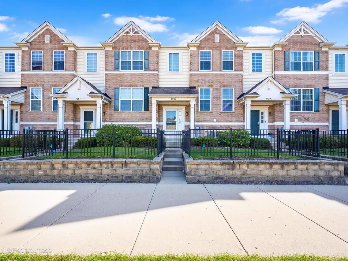 6567 Church St., Hanover Park, IL 60133