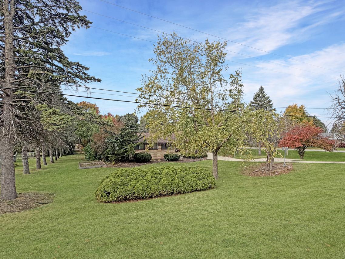 2406 Il Route 26, Freeport, IL 61032