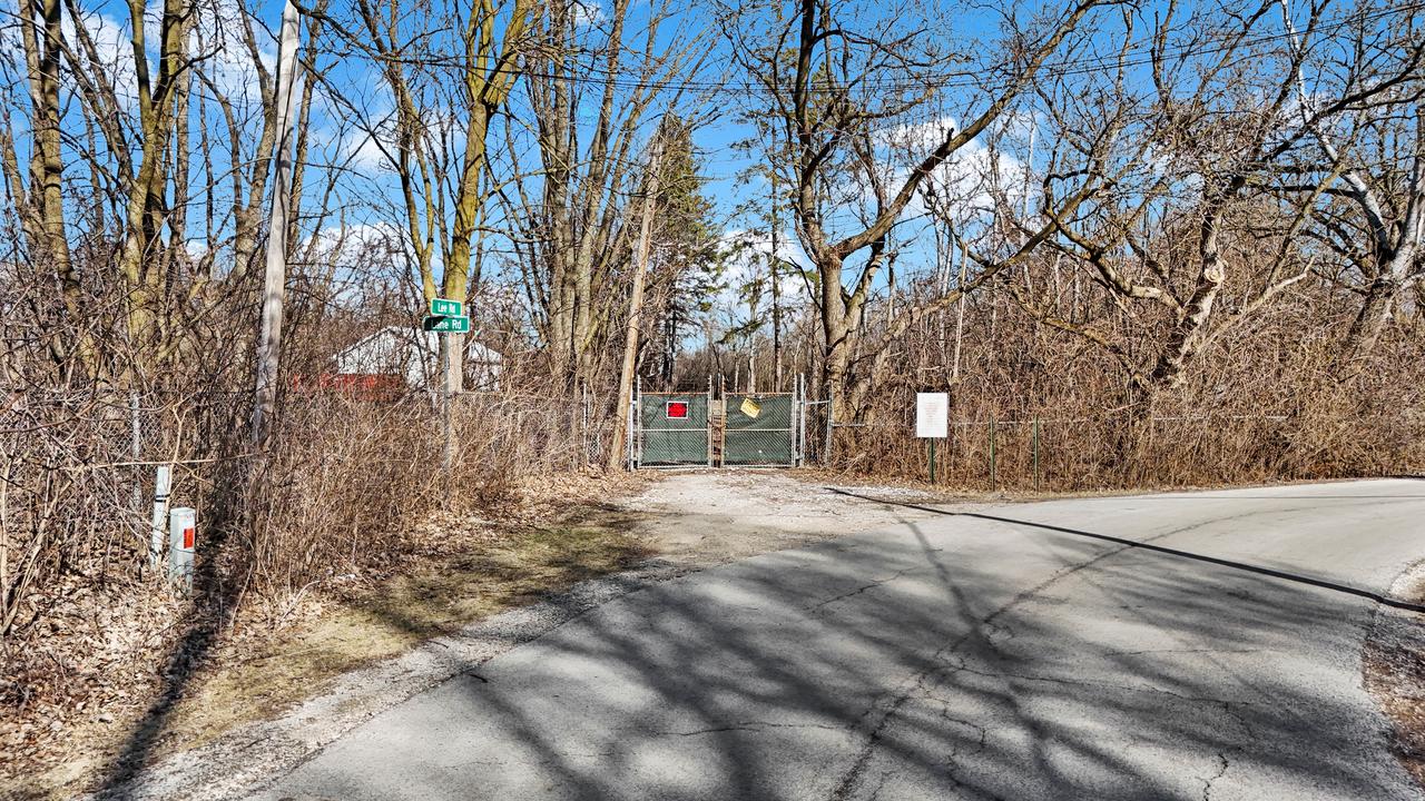 30w680 Lee Rd., West Chicago, IL 60185