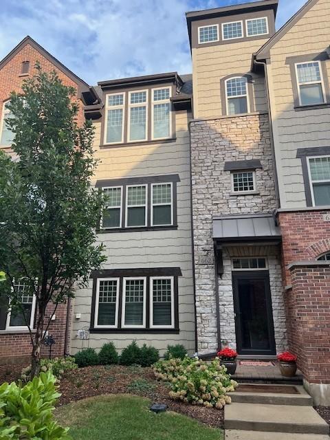 662 Parkside Ct., Libertyville, IL 60048