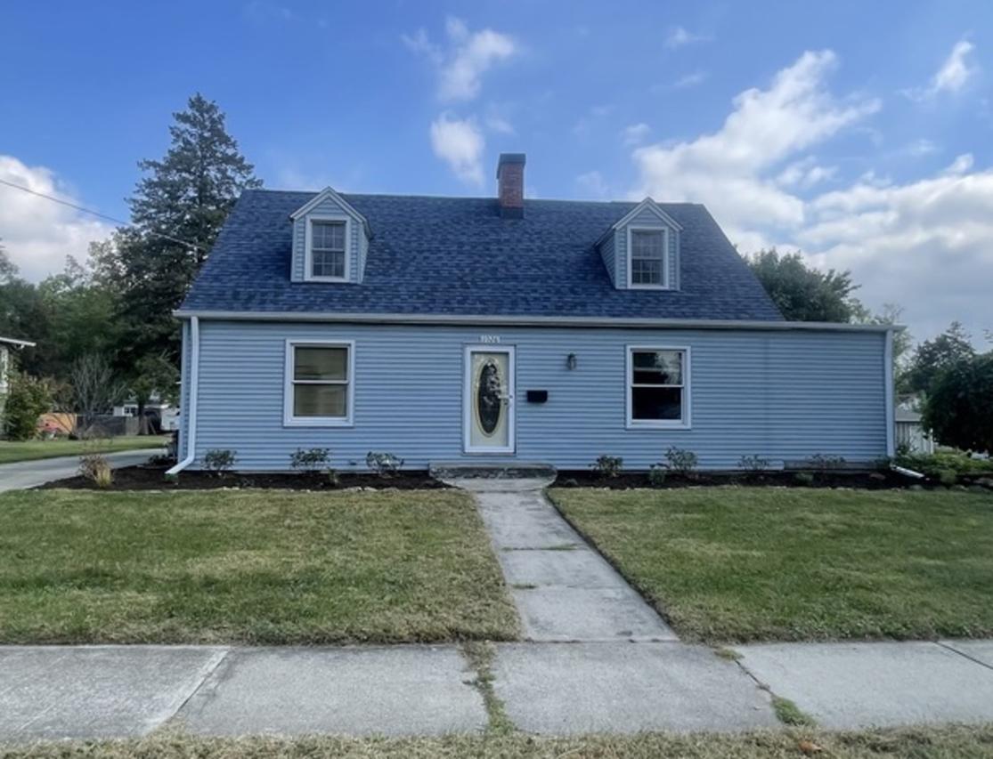 1026 S 4th St., Aurora, IL 60505
