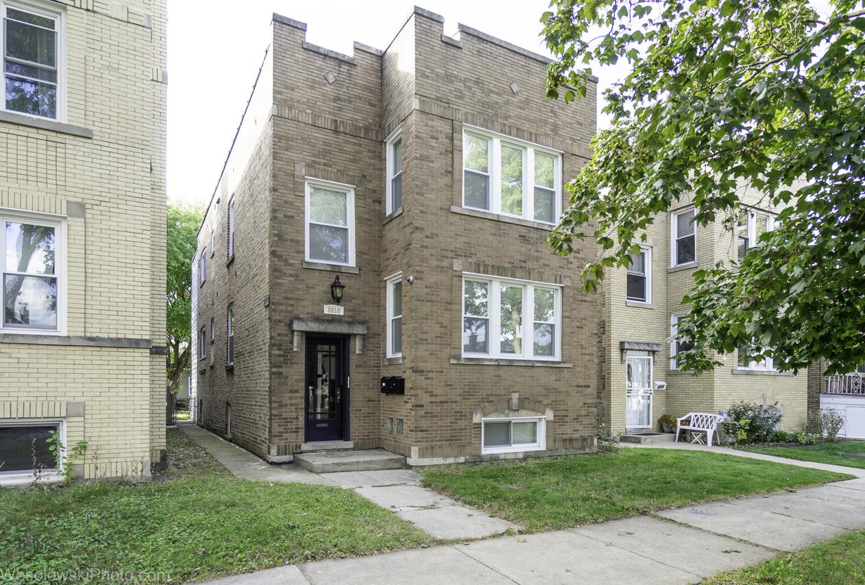5510 N Luna Ave., Chicago, IL 60630