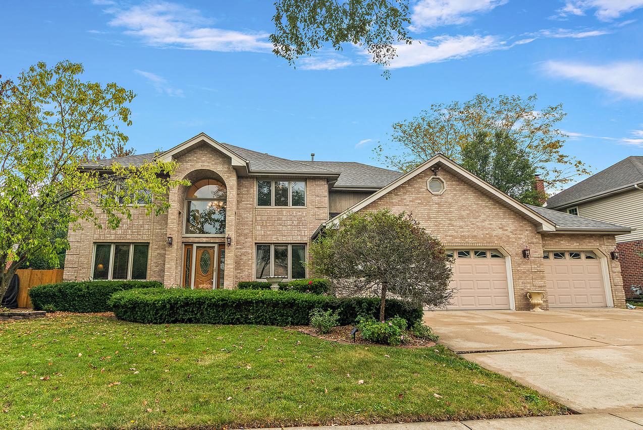 8036 Blarney Rd., Tinley Park, IL 60477