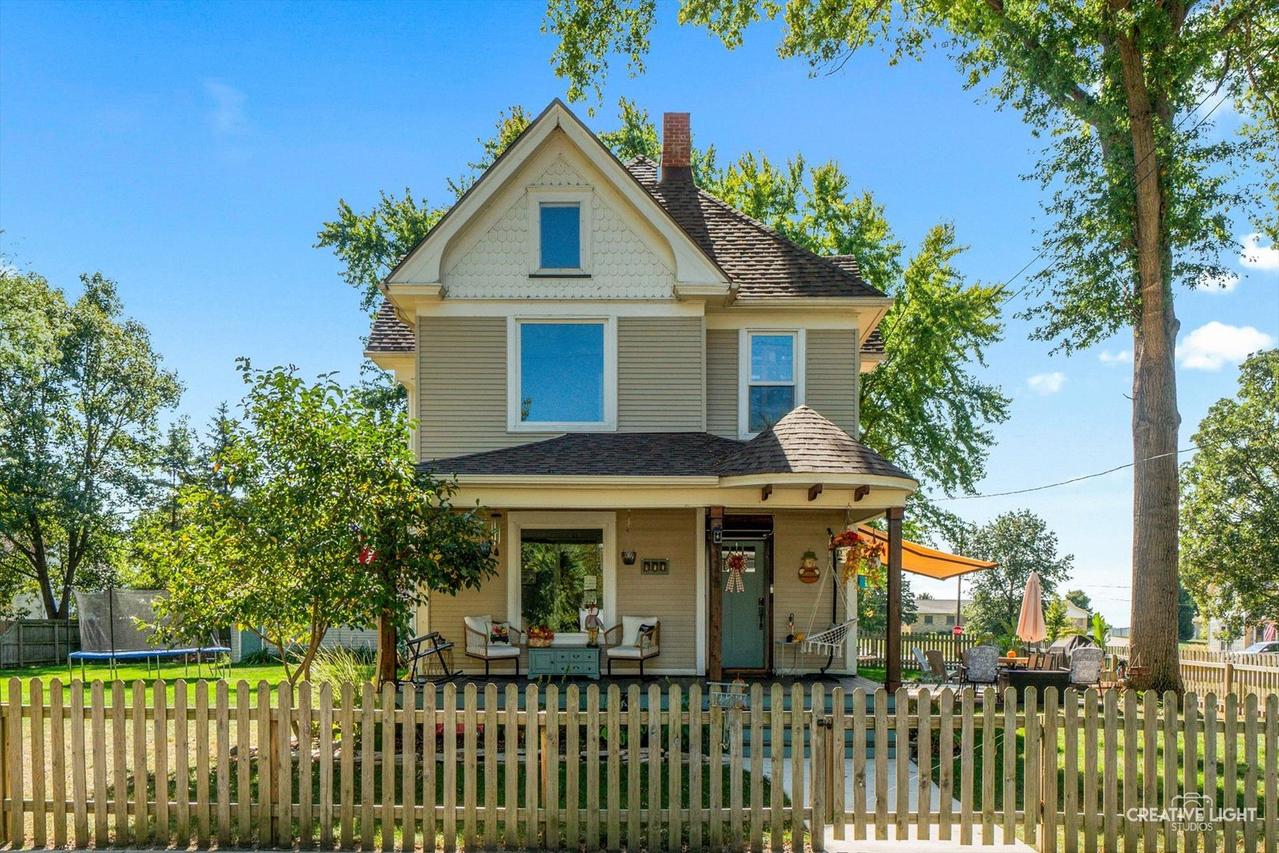 325 W Grant St., Sheridan, IL 60551