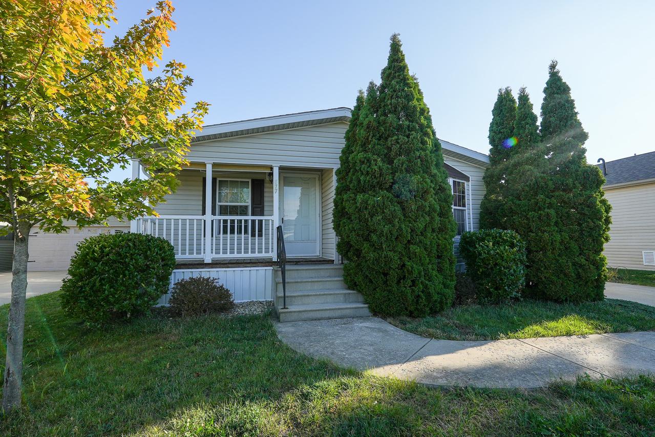 877 Banyan, Manteno, IL 60950