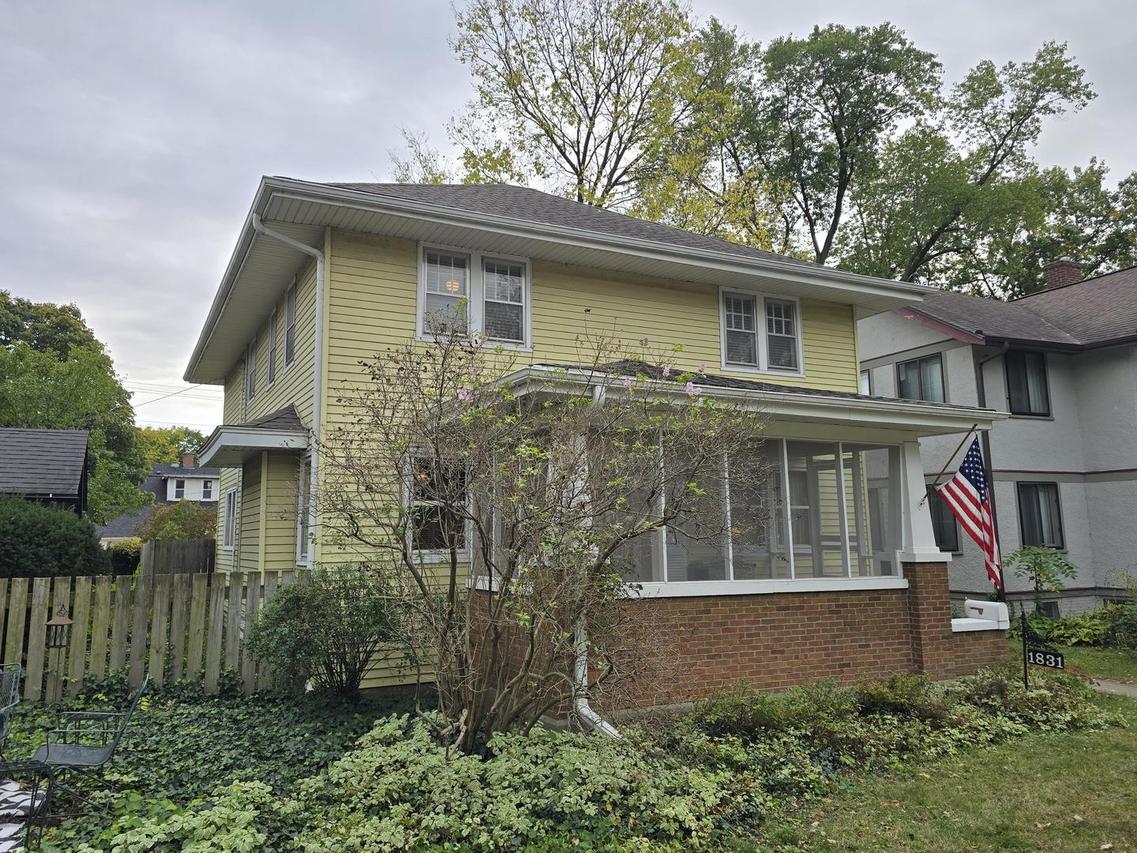 1831 Camp Ave., Rockford, IL 61103