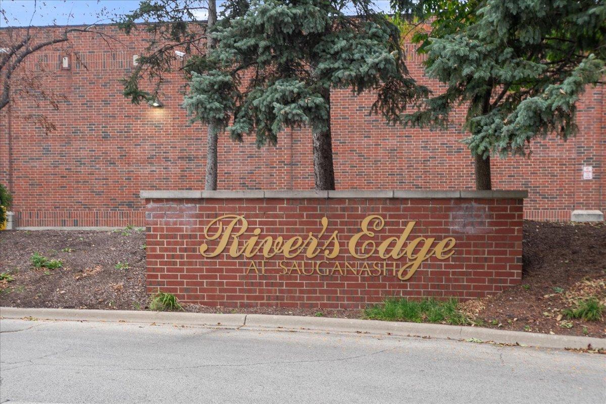 5340 N Lowell Ave. #208, Chicago, IL 60630