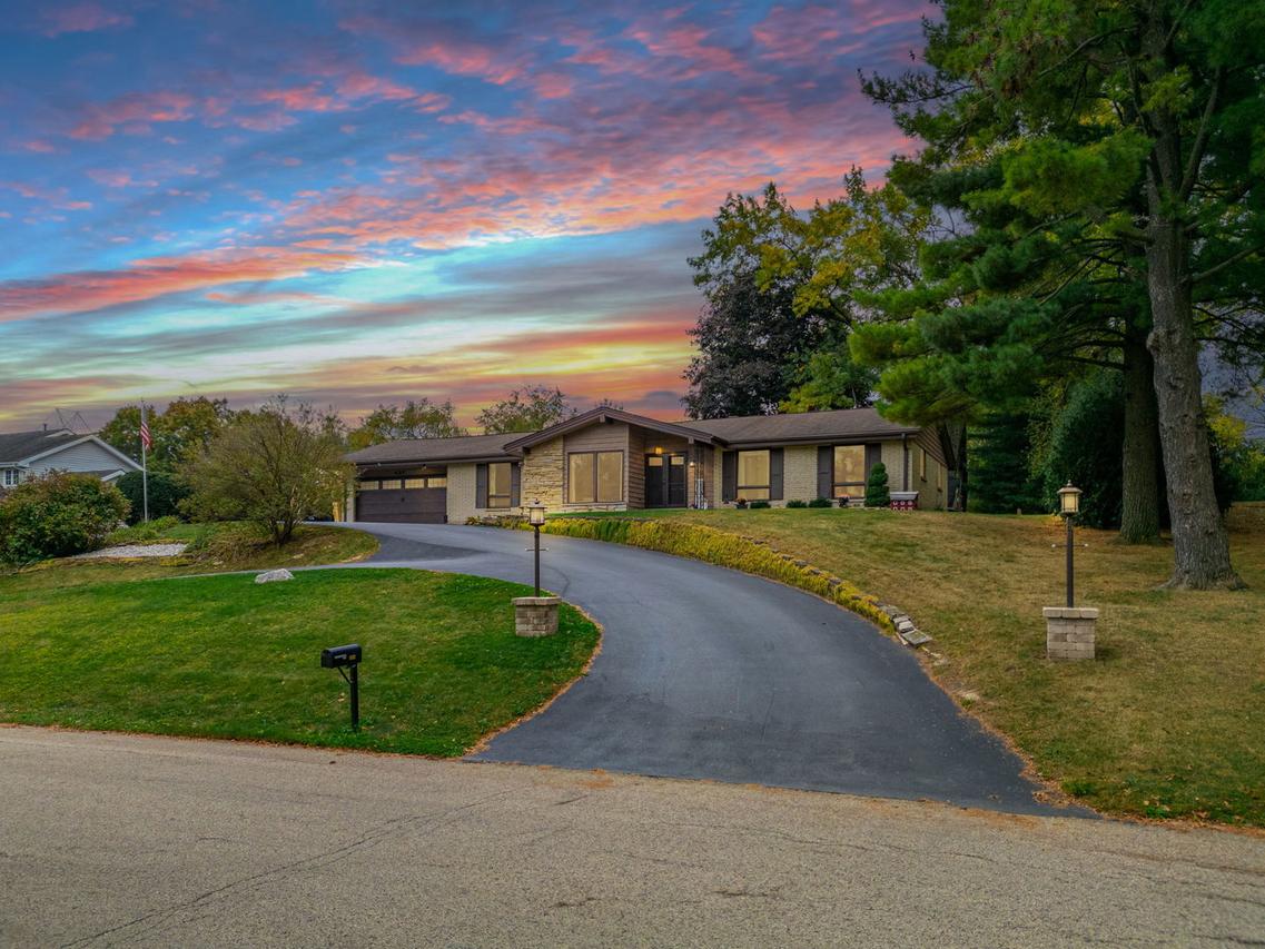 437 Edgewood Ln., Belvidere, IL 61008