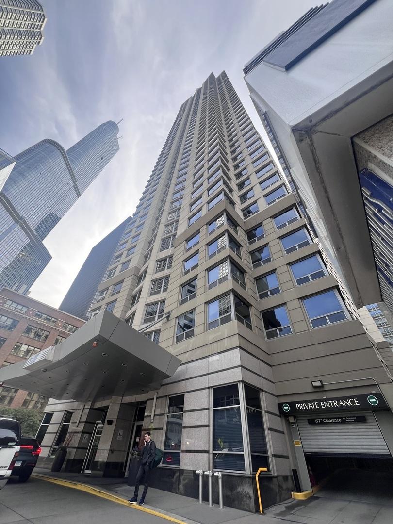 440 N Wabash Ave. #3809, Chicago, IL 60611