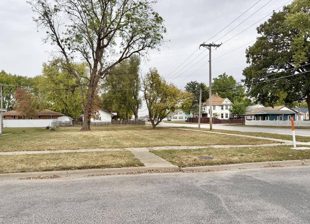 105 W Martin St., Forrest, IL 61741