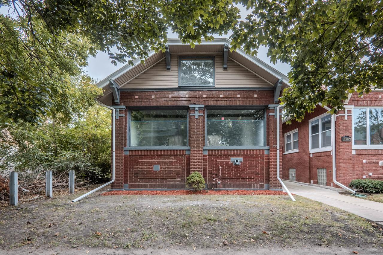 7345 S Bennett Ave., Chicago, IL 60649