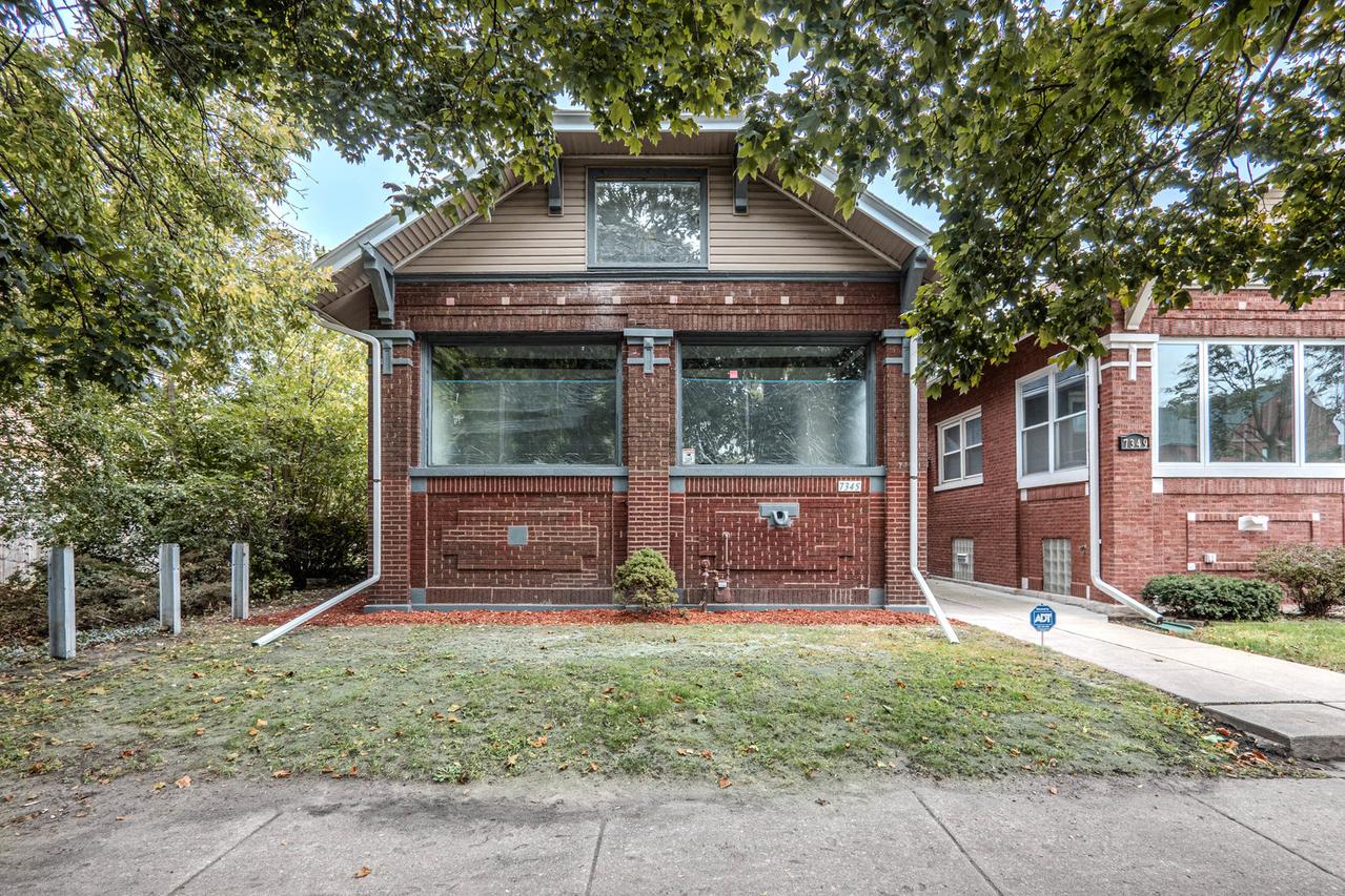 7345 S Bennett Ave., Chicago, IL 60649