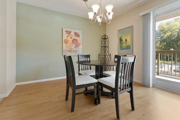 6443 Clarendon Hills Rd. #206, Willowbrook, IL 60527