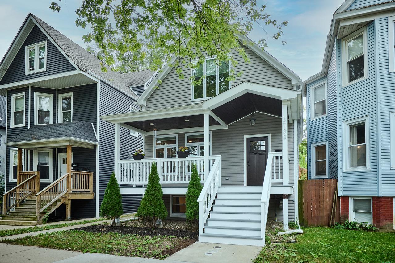 3733 W Sunnyside Ave., Chicago, IL 60625