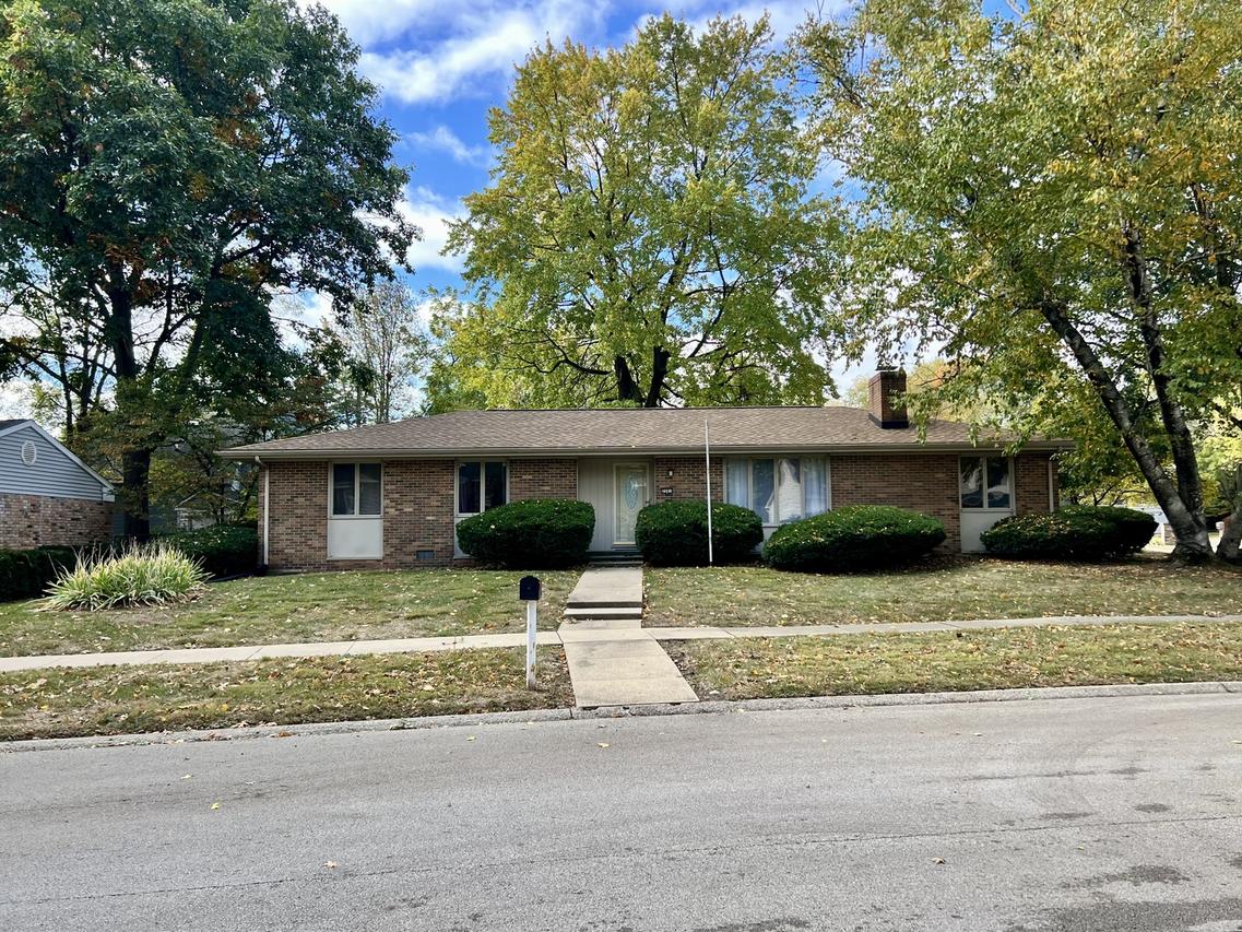 2501 Melrose Dr., Champaign, IL 61820