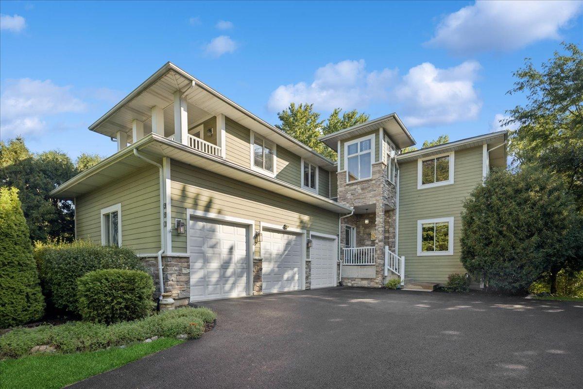 980 Dakota Dr., Woodstock, IL 60098