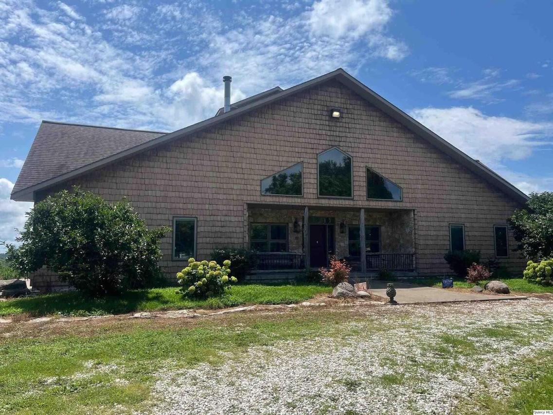 6914 Oak Ridge Ln., Quincy, IL 62305