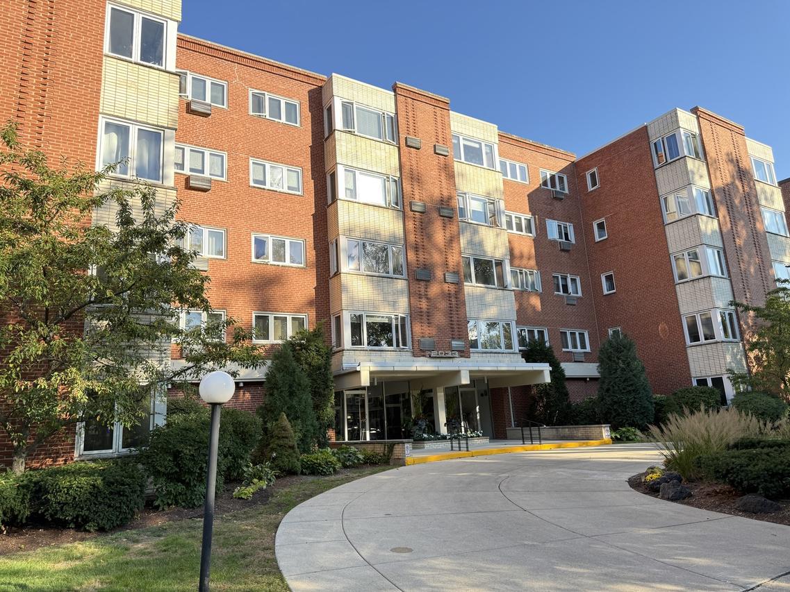 2033 Sherman Ave. #508, Evanston, IL 60201