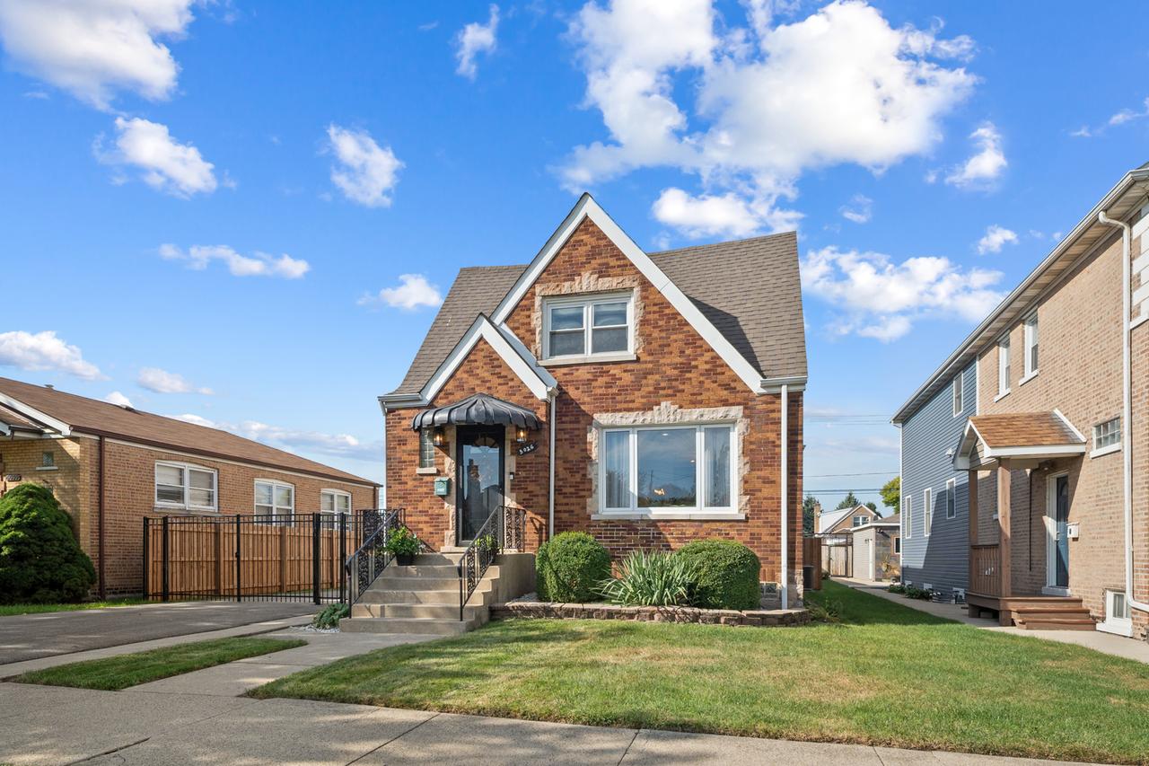 5026 S Lavergne Ave., Chicago, IL 60638