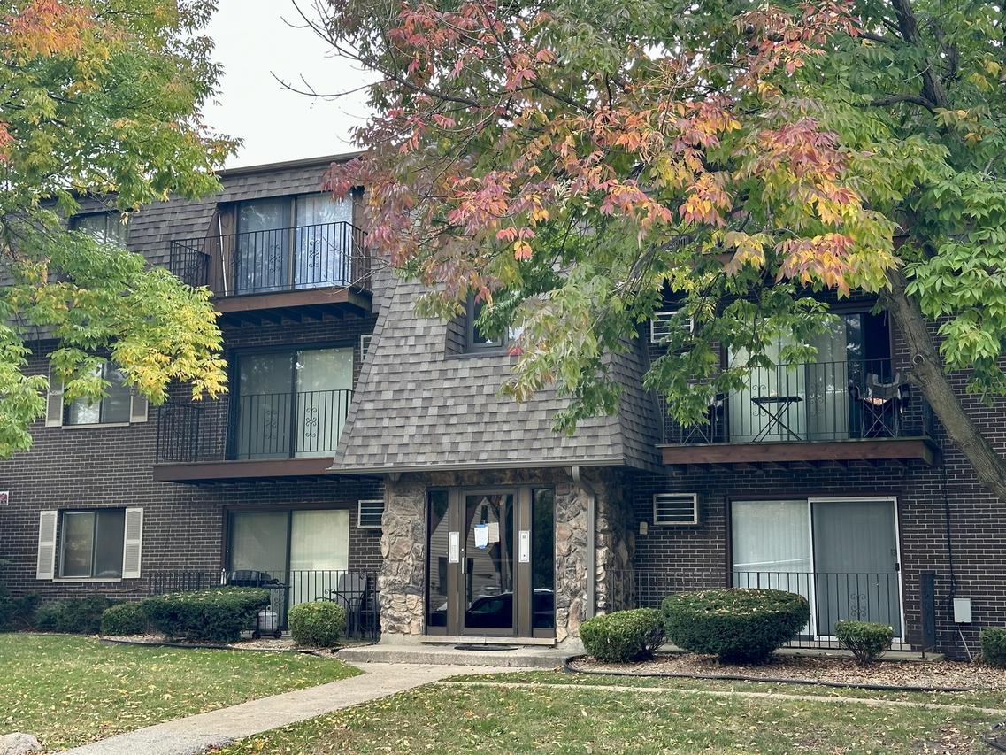10504 S Highland Ave. #1A, Worth, IL 60482