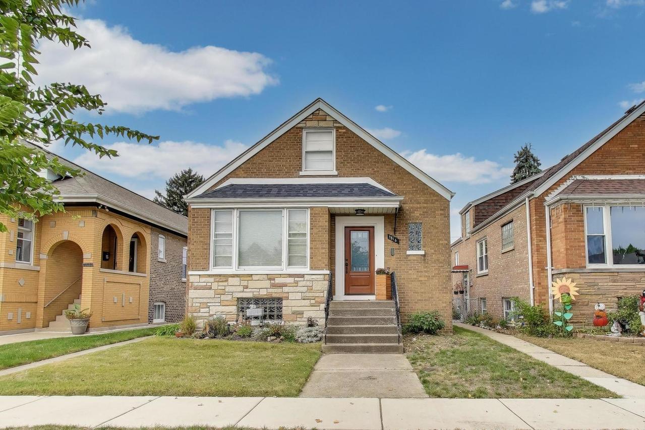 3816 Wisconsin Ave., Berwyn, IL 60402
