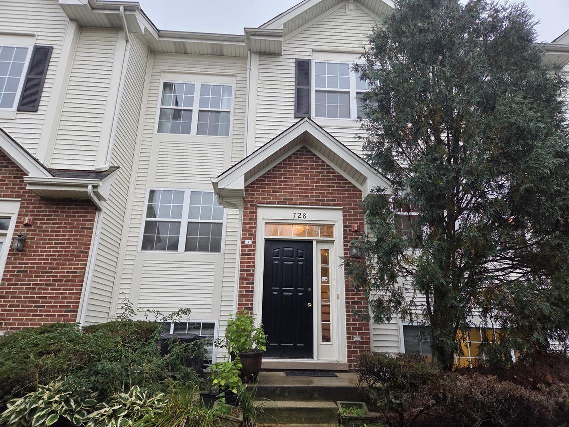 728 River Walk Dr., Wheeling, IL 60090