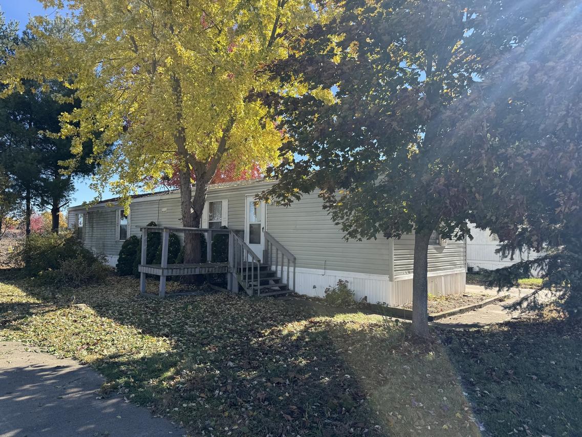 16 W Wasson Rd. #19, Amboy, IL 61310