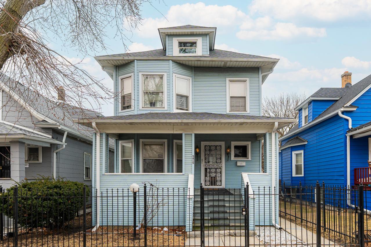 5415 W Augusta Blvd., Chicago, IL 60651