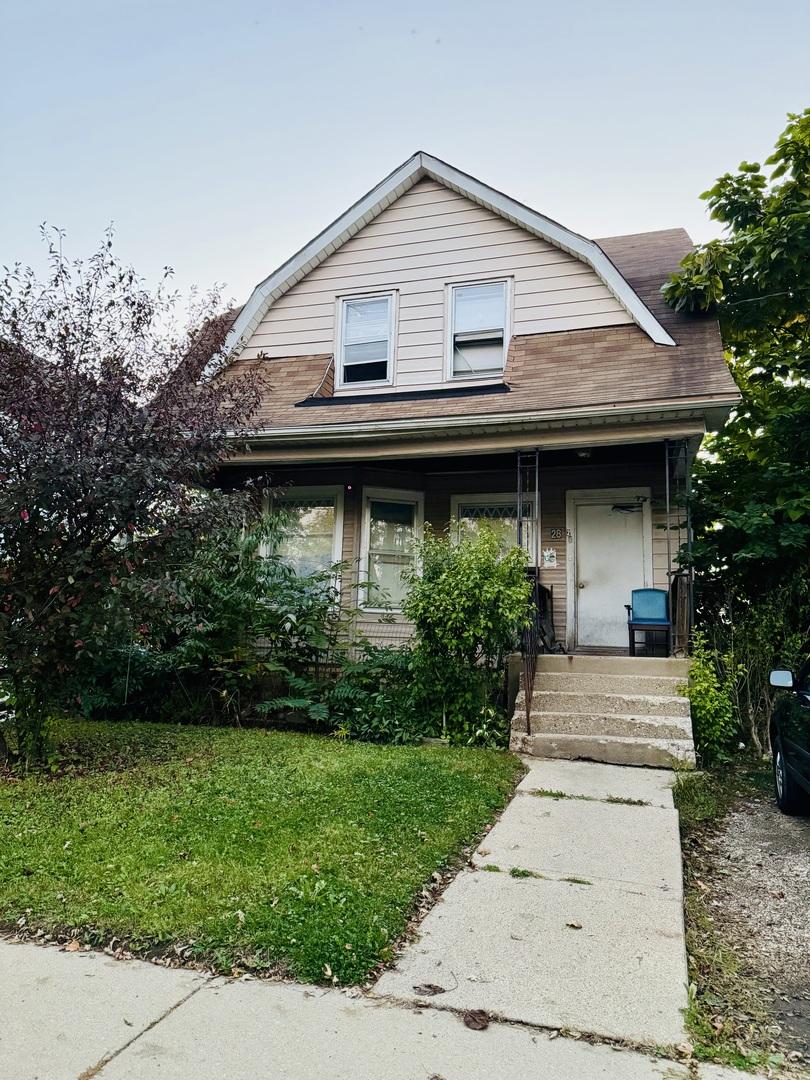28 N Saint James St., Waukegan, IL 60085