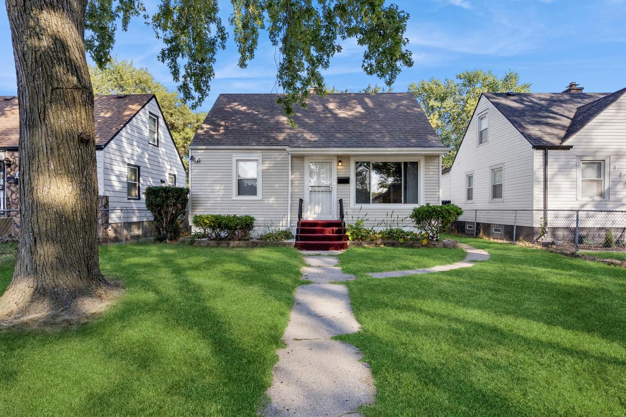 12233 S Morgan St., Chicago, IL 60643
