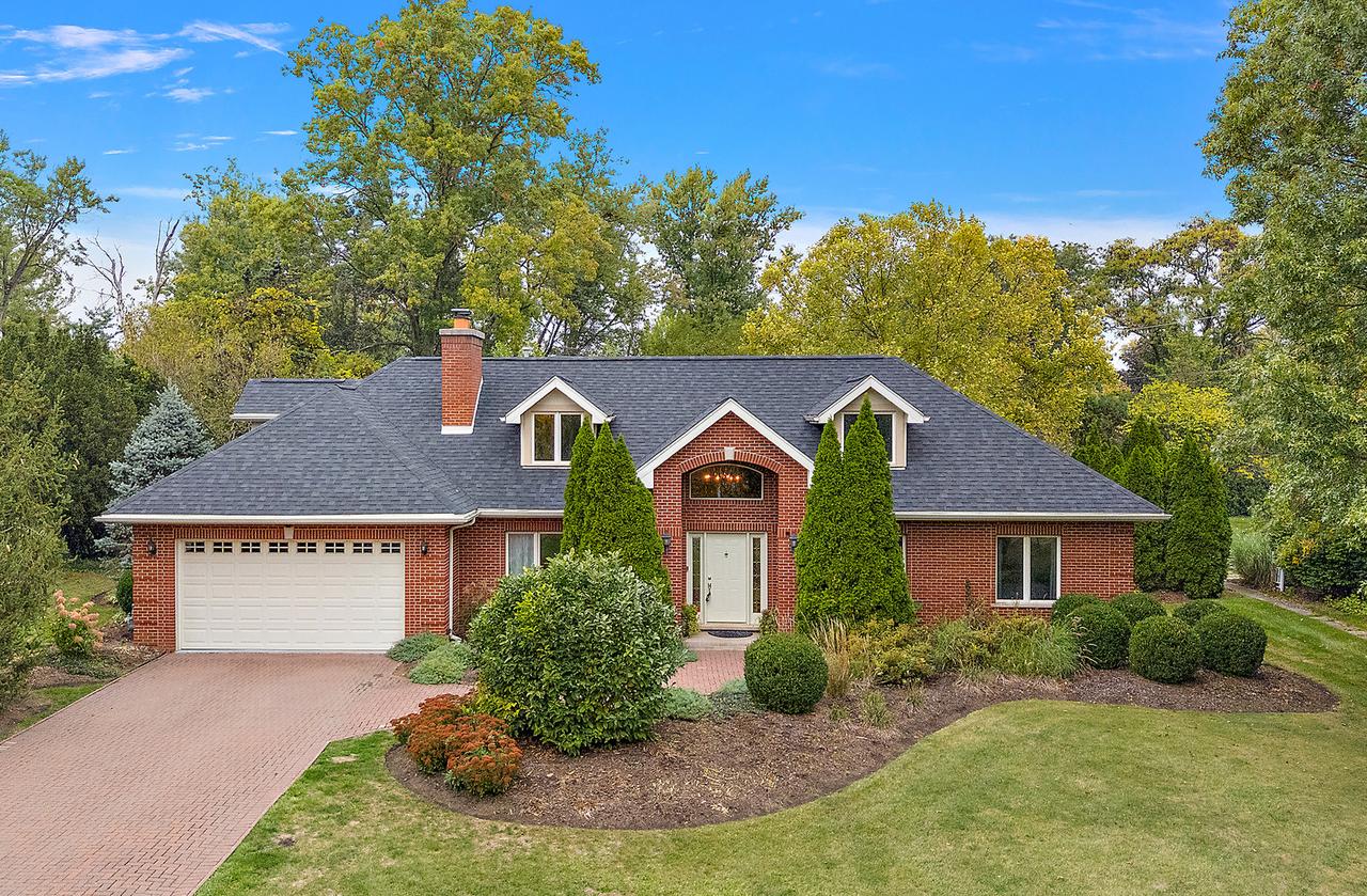 10040 W 127th St., Palos Park, IL 60464
