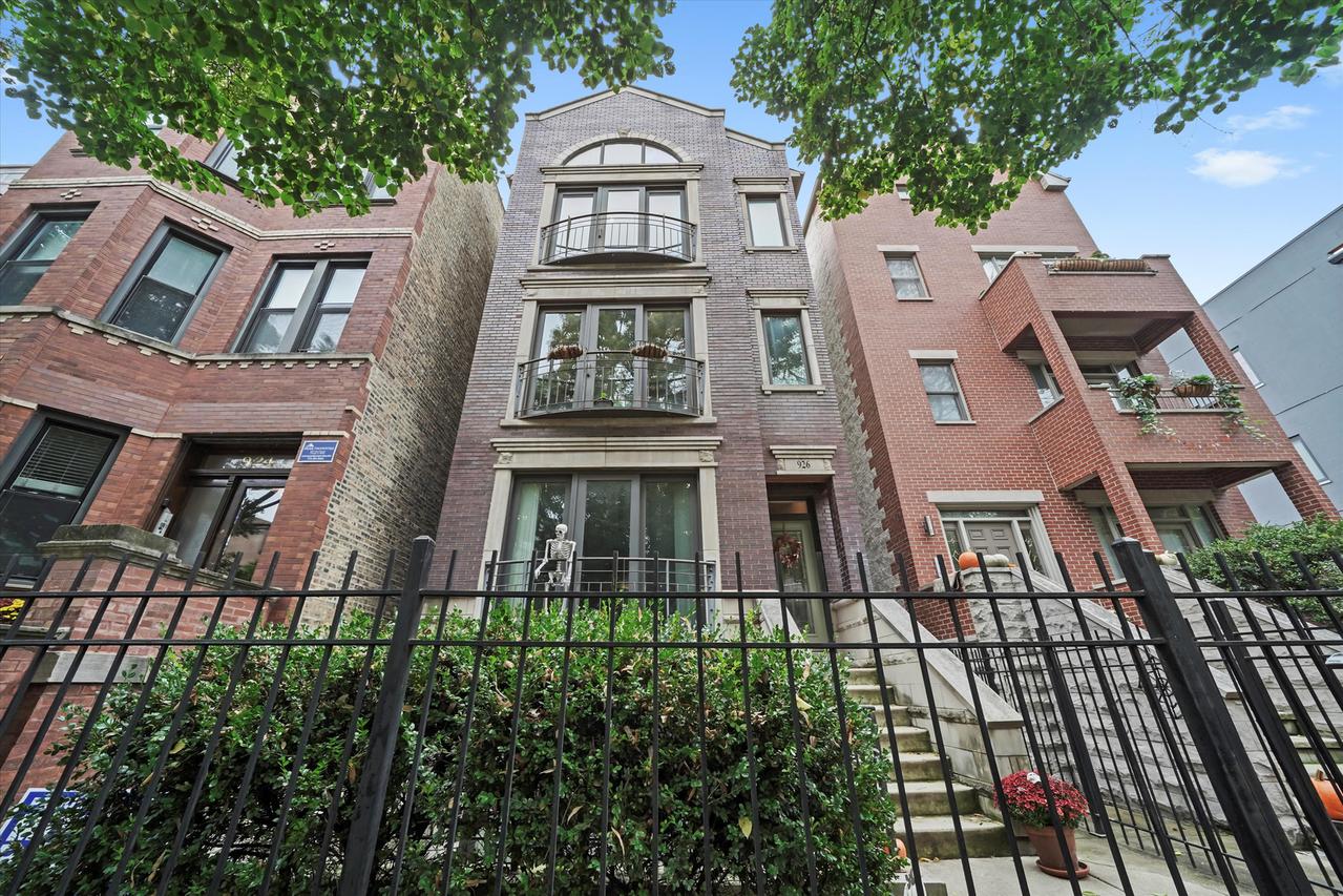 926 N Winchester Ave. #3, Chicago, IL 60622