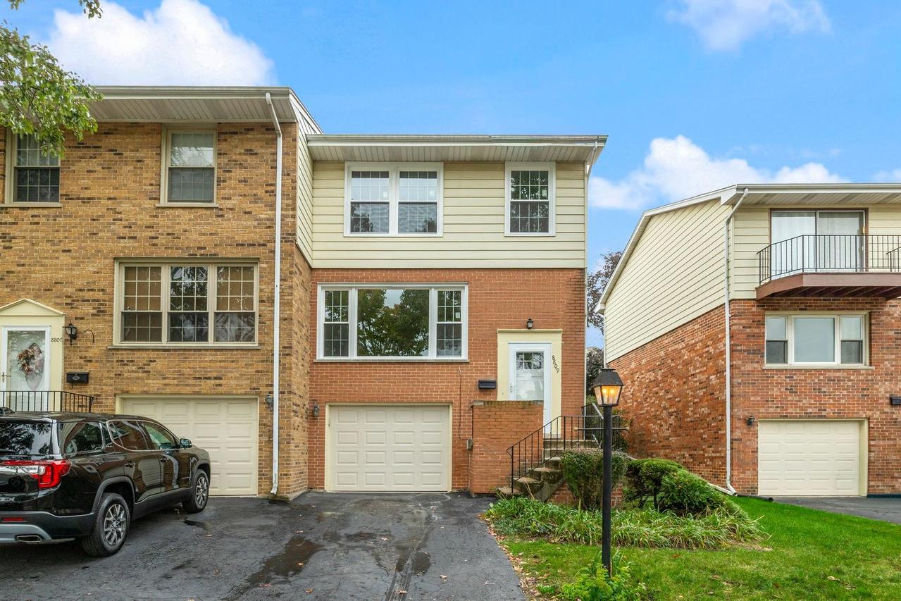 8809 44th Pl., Brookfield, IL 60513