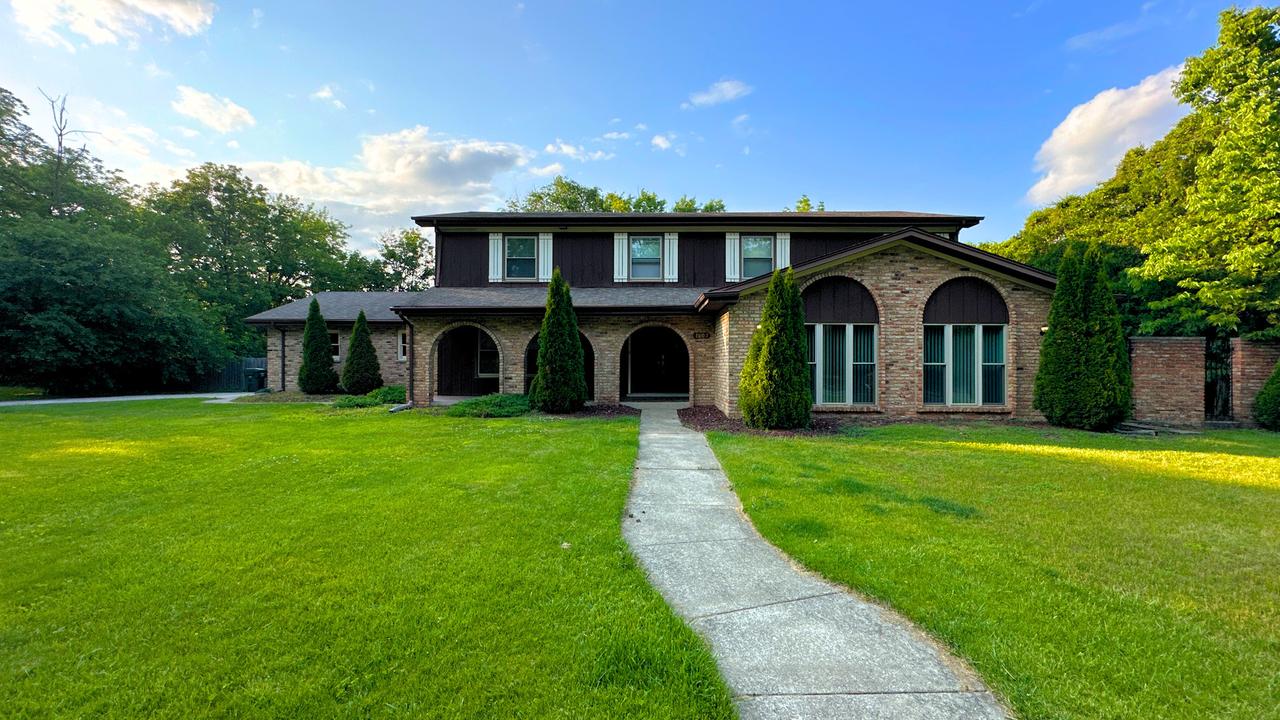 1607 Sylvan Ct., Flossmoor, IL 60422