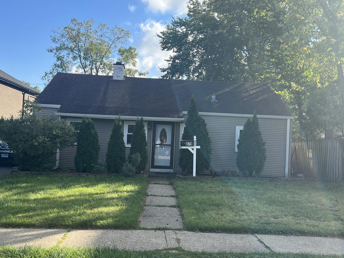 879 North Ave., Des Plaines, IL 60016