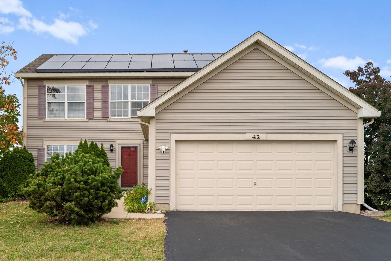 412 Clifton Ln., Bolingbrook, IL 60440