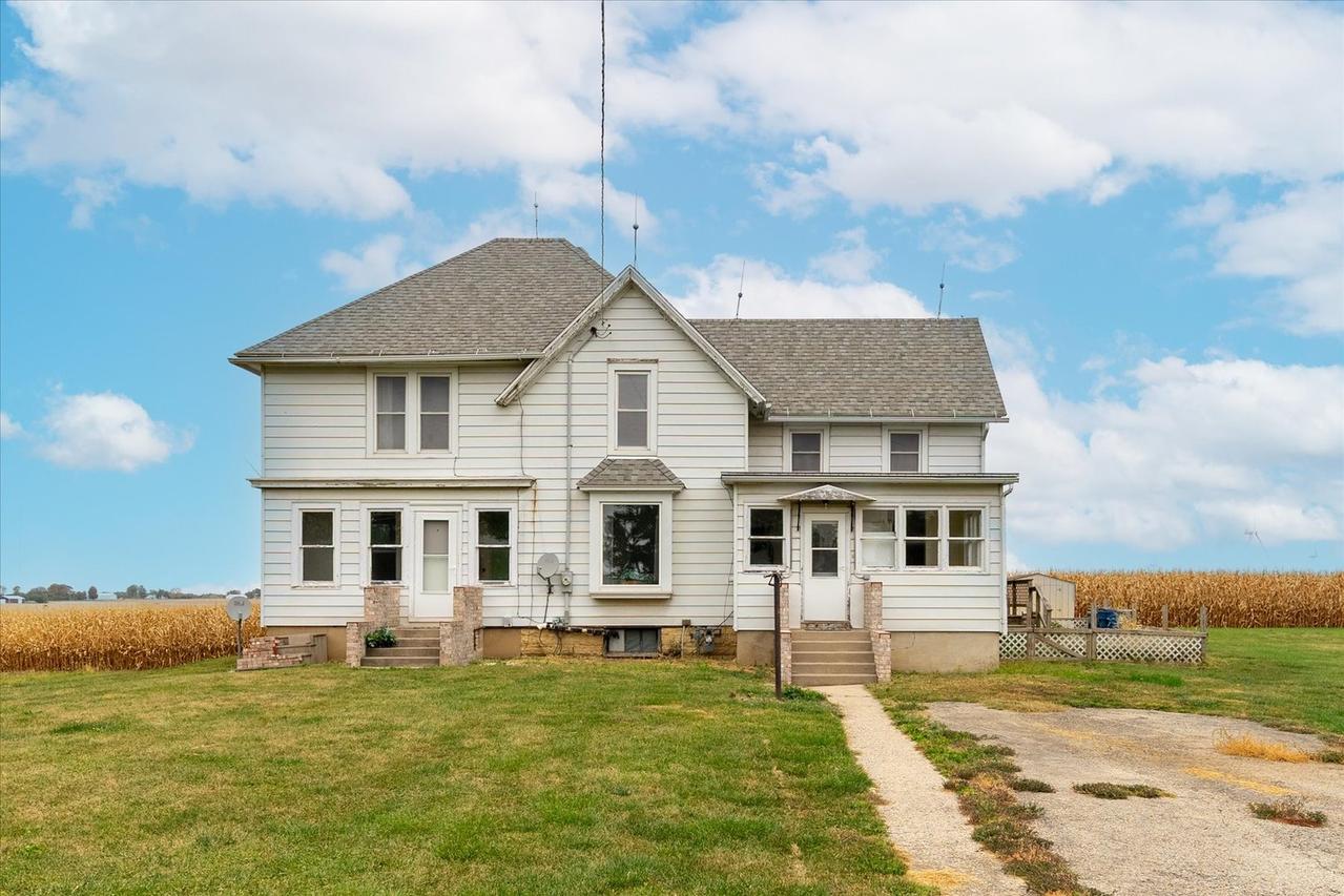 107 E Long St., Ohio, IL 61349