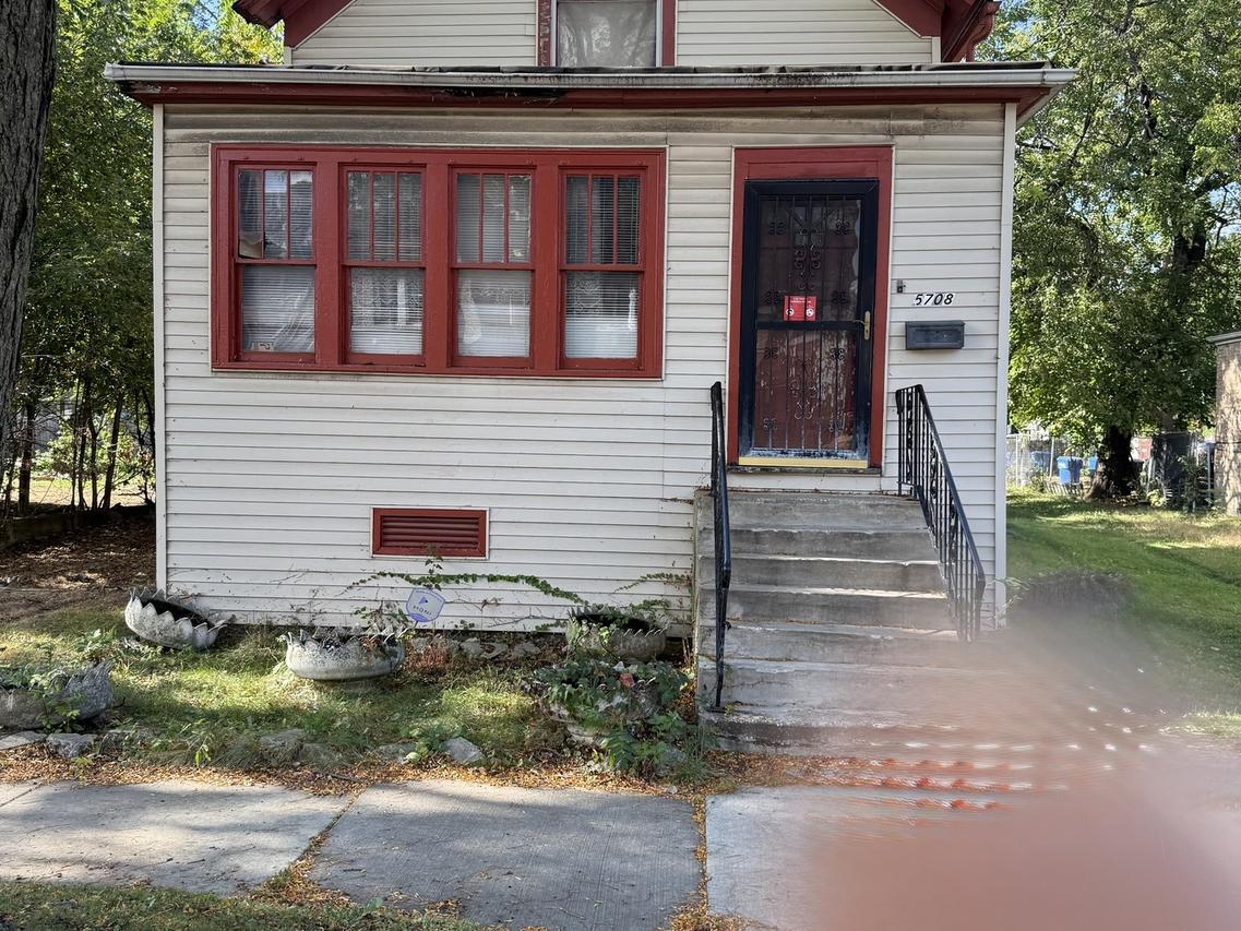 5708 S Loomis Blvd., Chicago, IL 60636