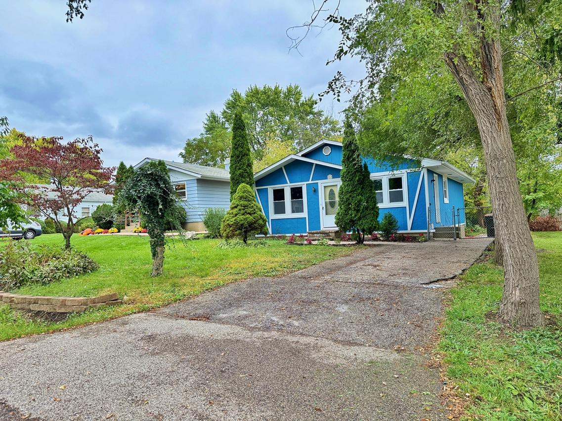 1309 N Channel Dr., Round Lake Beach, IL 60073