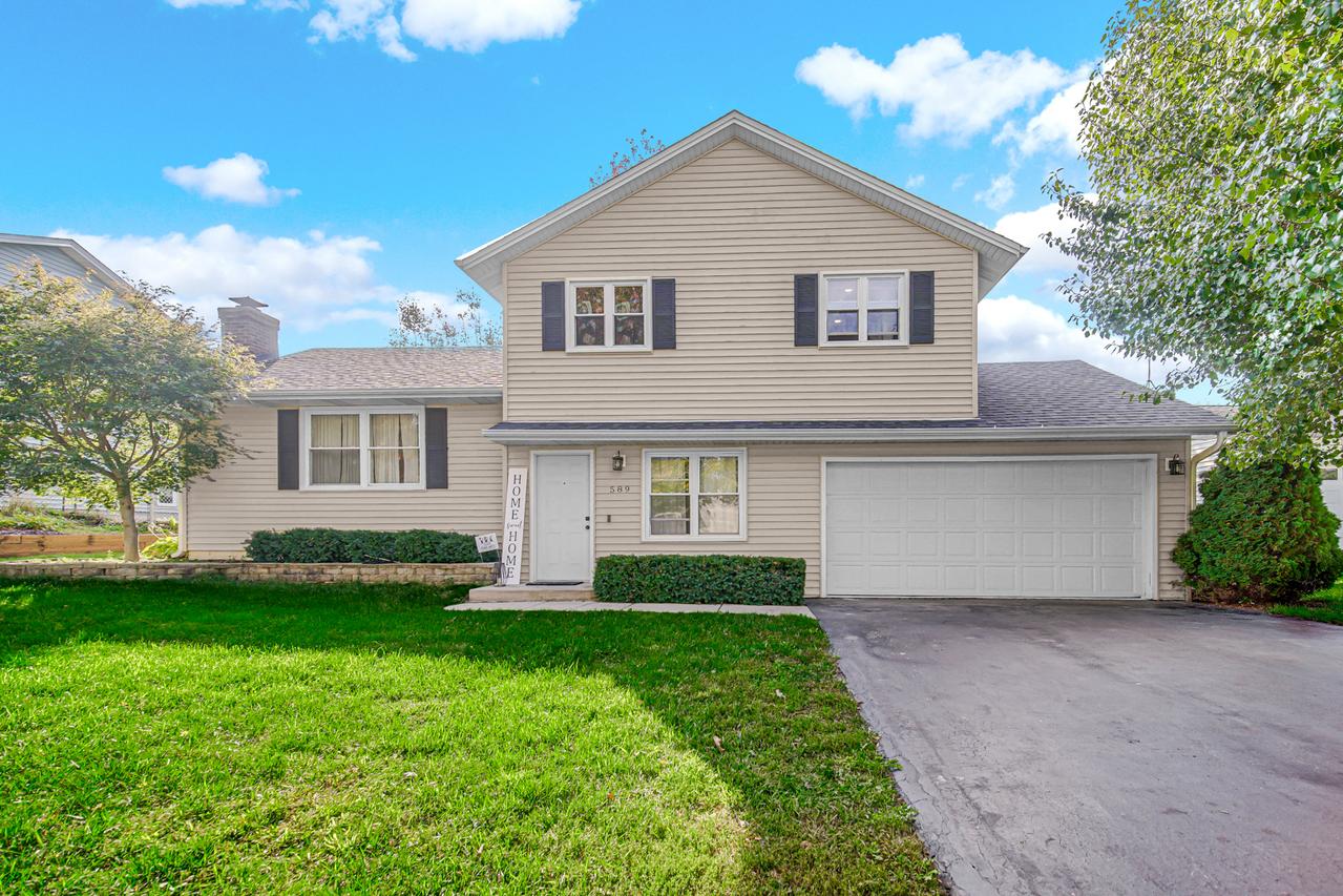 589 Arthur Dr., Cary, IL 60013