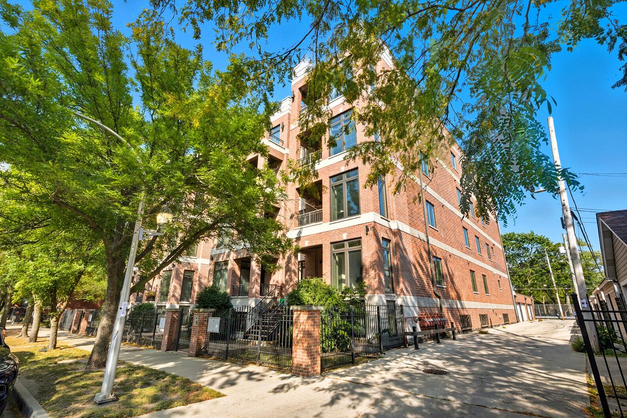 4029 S Ellis Ave. #2S, Chicago, IL 60653