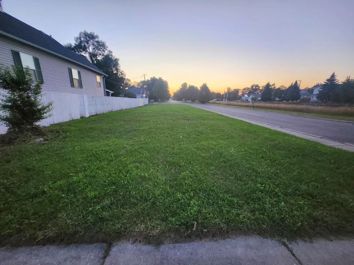 725 Ward Ave., Joliet, IL 60432