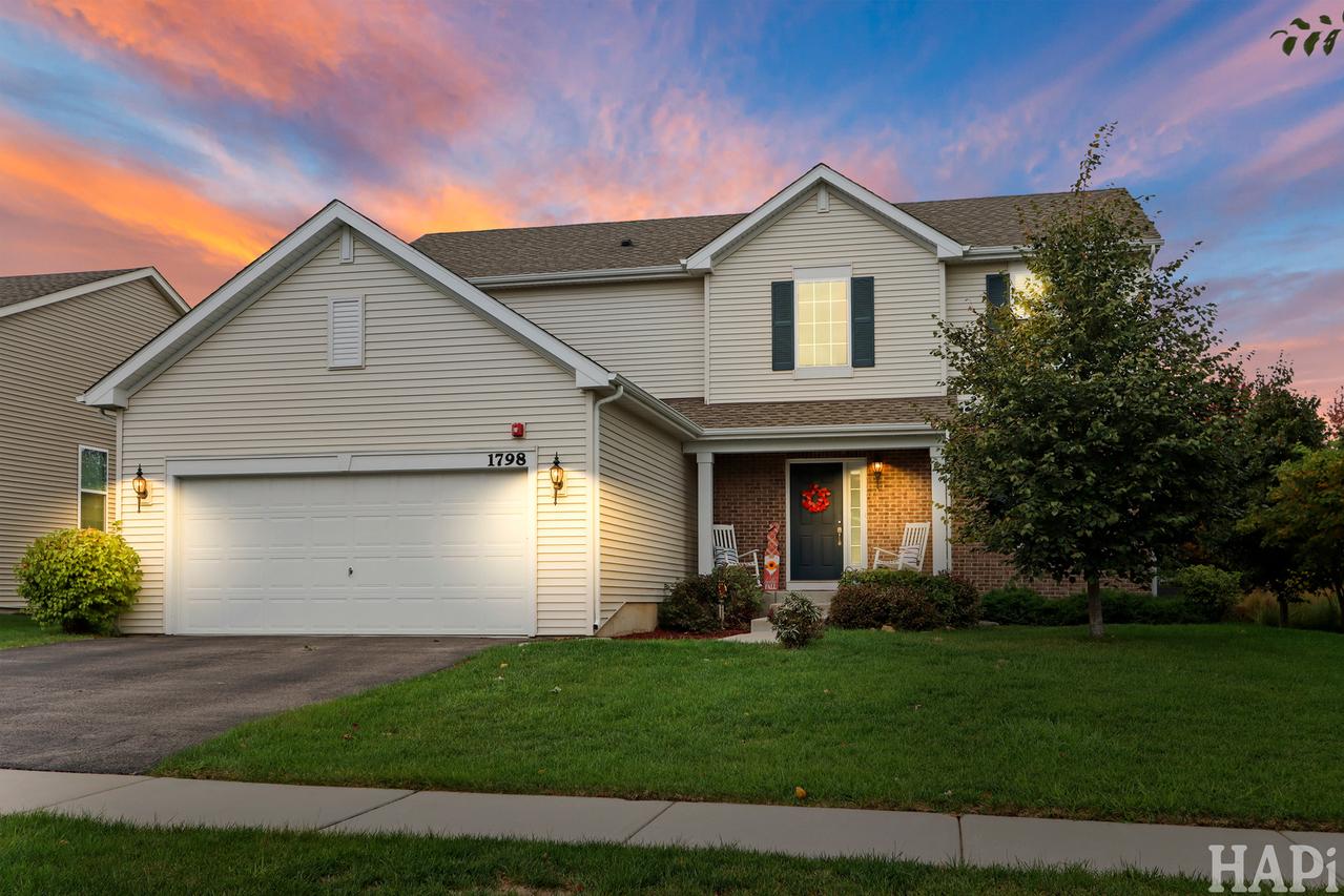 1798 Newberry Ln., Hoffman Estates, IL 60192