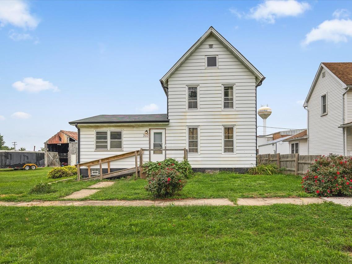 305 Holcomb Ave., Milledgeville, IL 61051