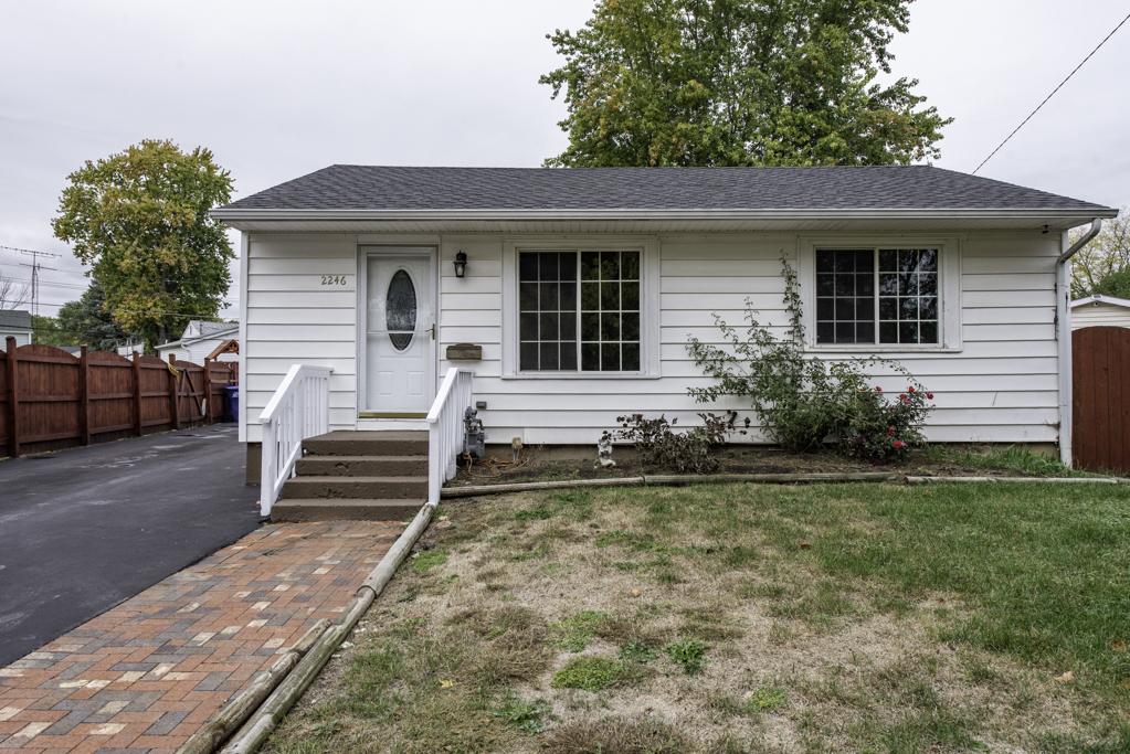 2246 Ottawa Rd., Waukegan, IL 60087