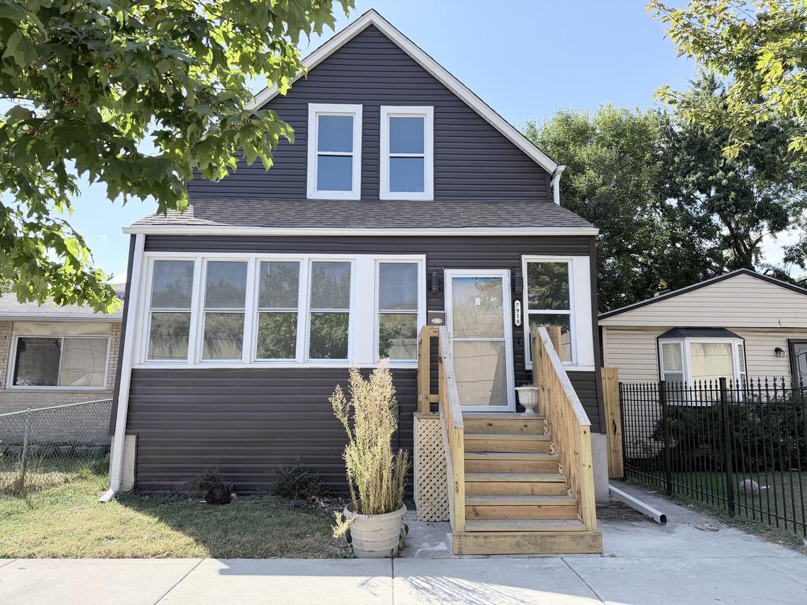 7918 S Anthony Ave., Chicago, IL 60619
