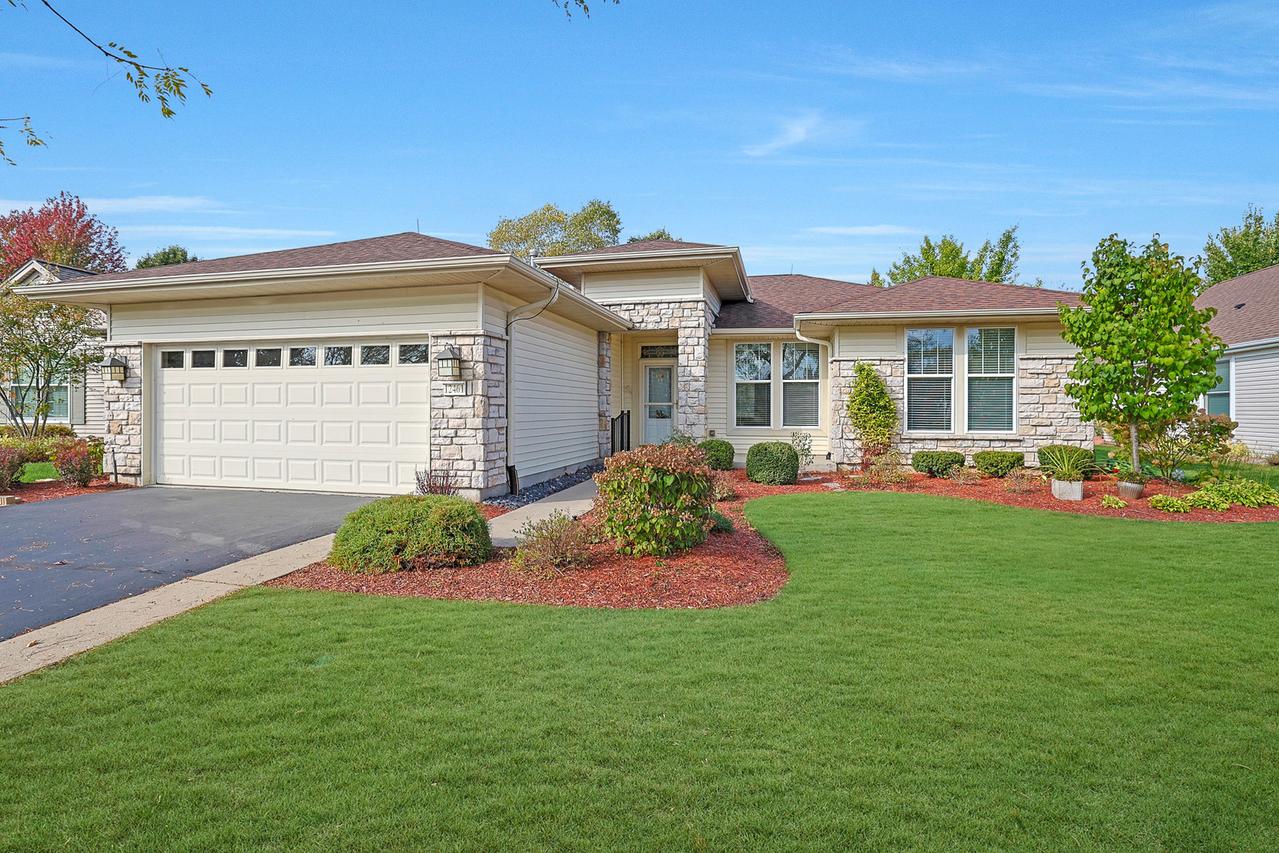 12461 Cold Springs Dr., Huntley, IL 60142