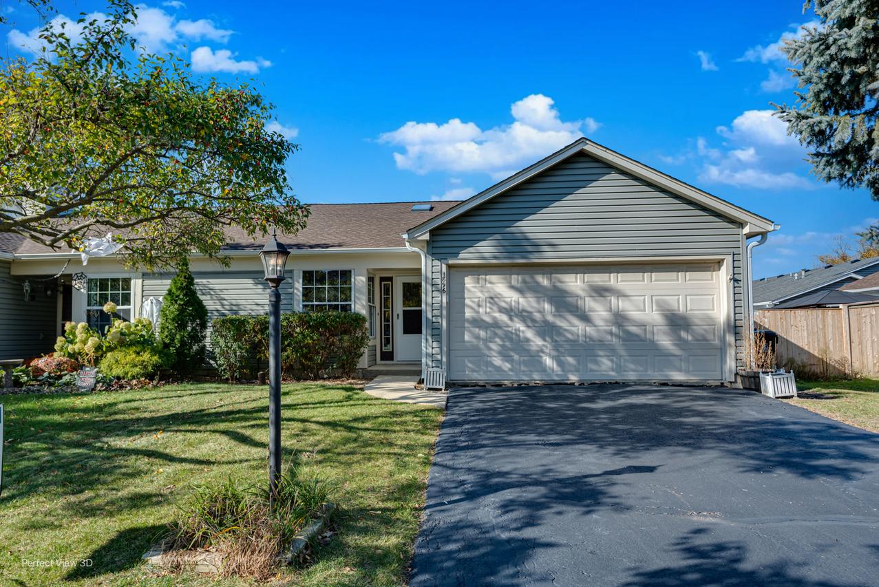 1896 Appaloosa Dr., Naperville, IL 60565