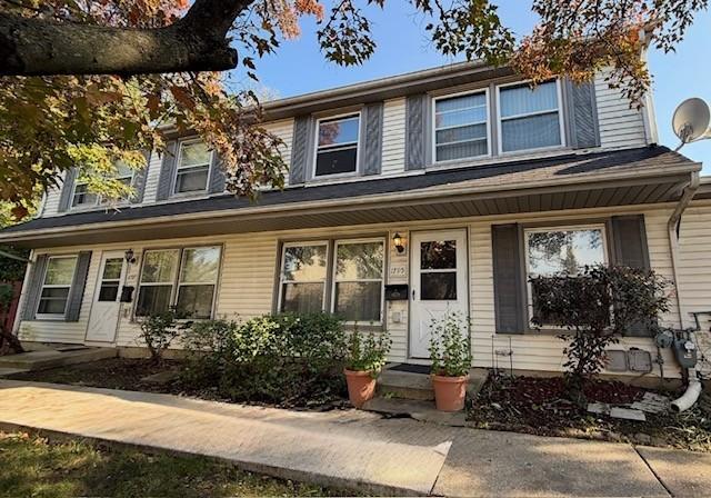 1795 Marquette Ln., Hoffman Estates, IL 60169