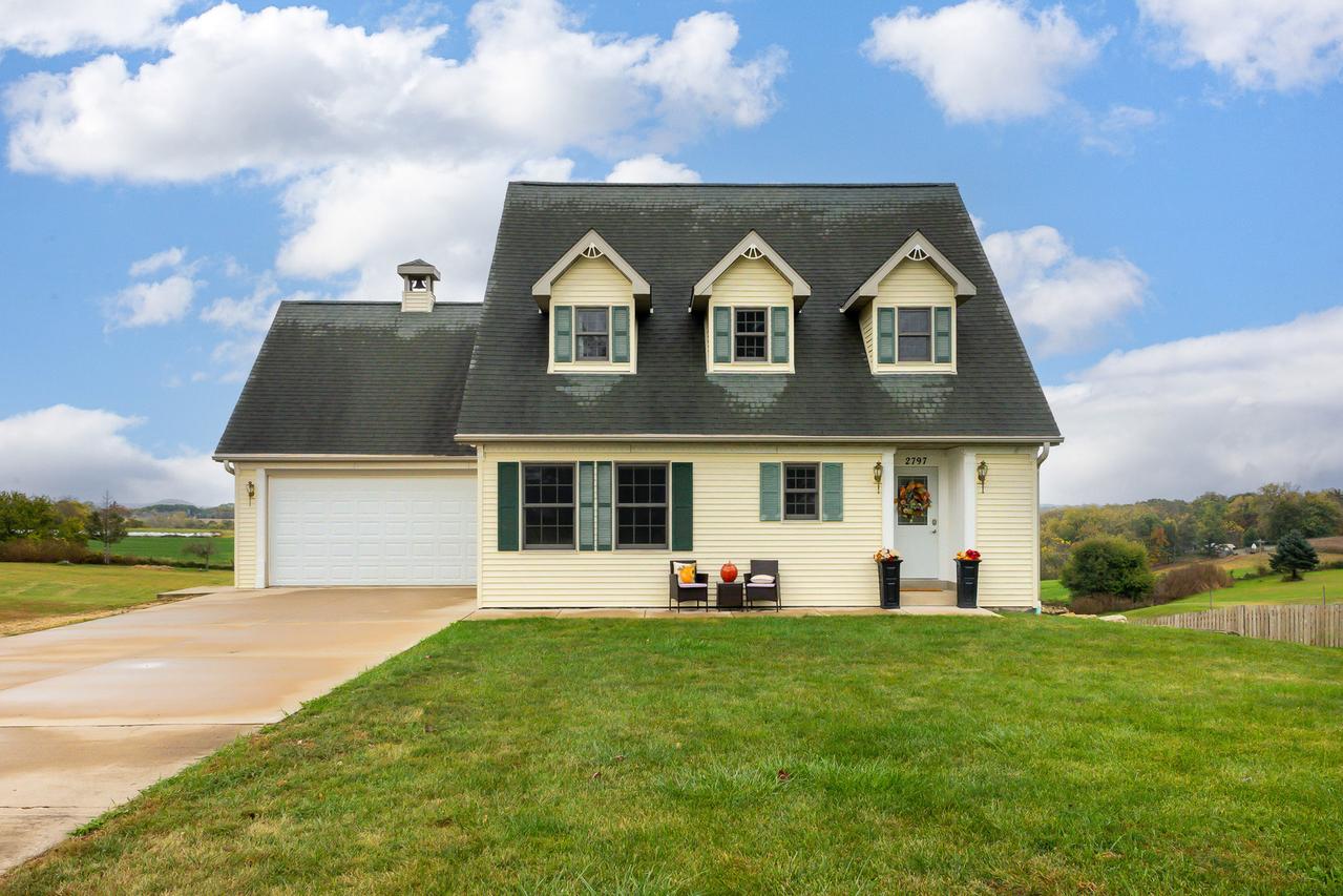 2797 Red Gates Dr., Galena, IL 61036